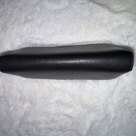 Kate Spade Tote - Picture 4 of 8